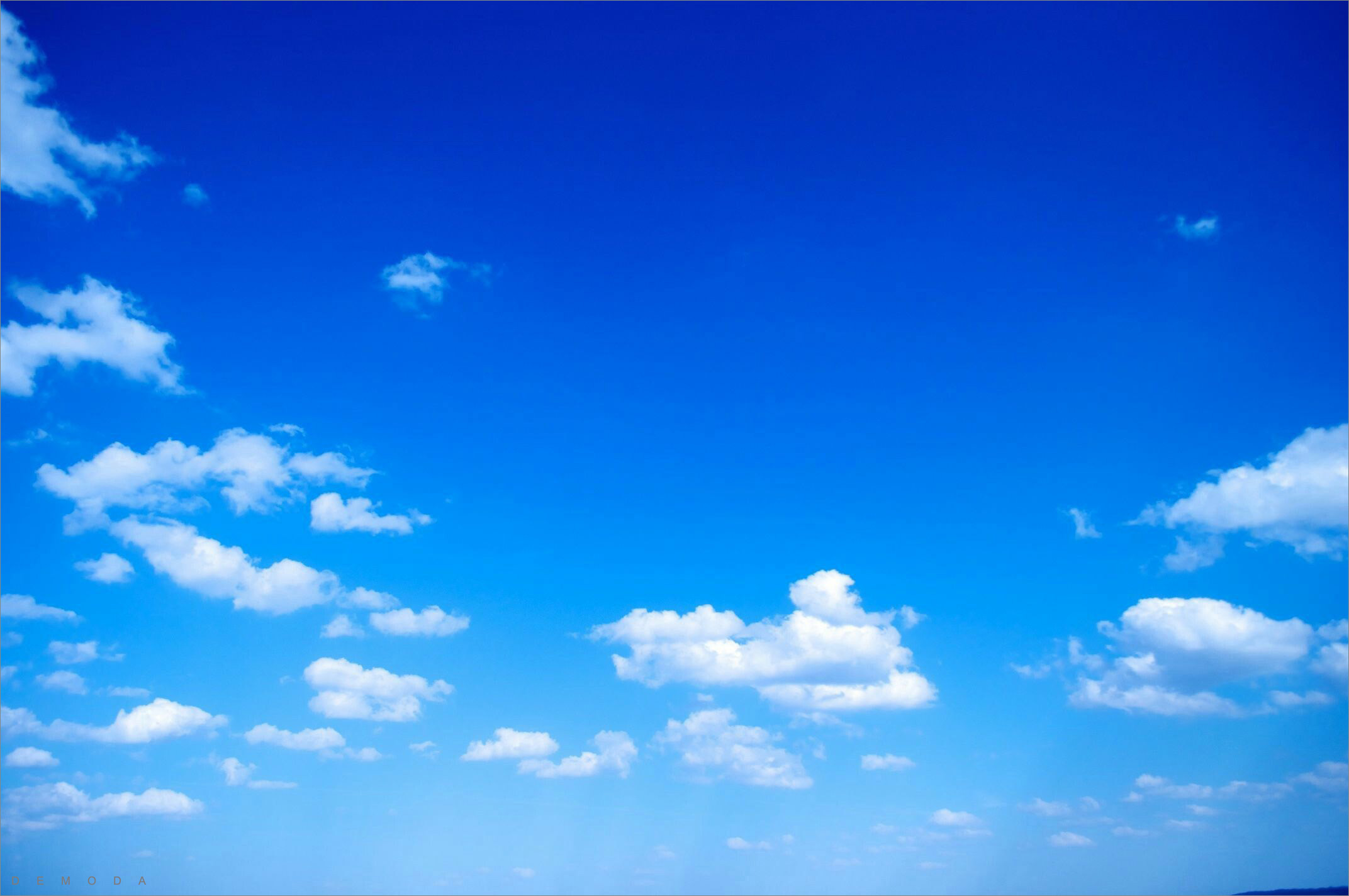 Hình nền Bầu Trời Xanh Thiết Kế Nền Với Những đám Mây Nhỏ, Nền Bầu Trời,  Phong Cảnh, Theo Mùa Background Vector để tải xuống miễn phí - Pngtree